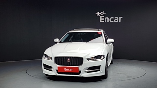 JAGUAR XE  2019