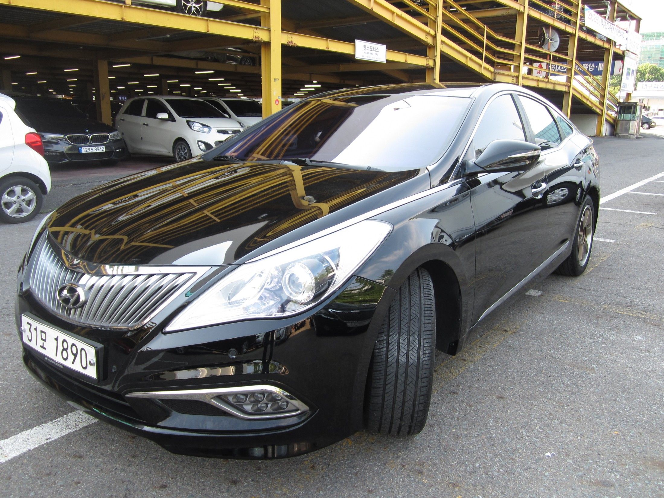 HYUNDAI GRANDEUR HG 2014