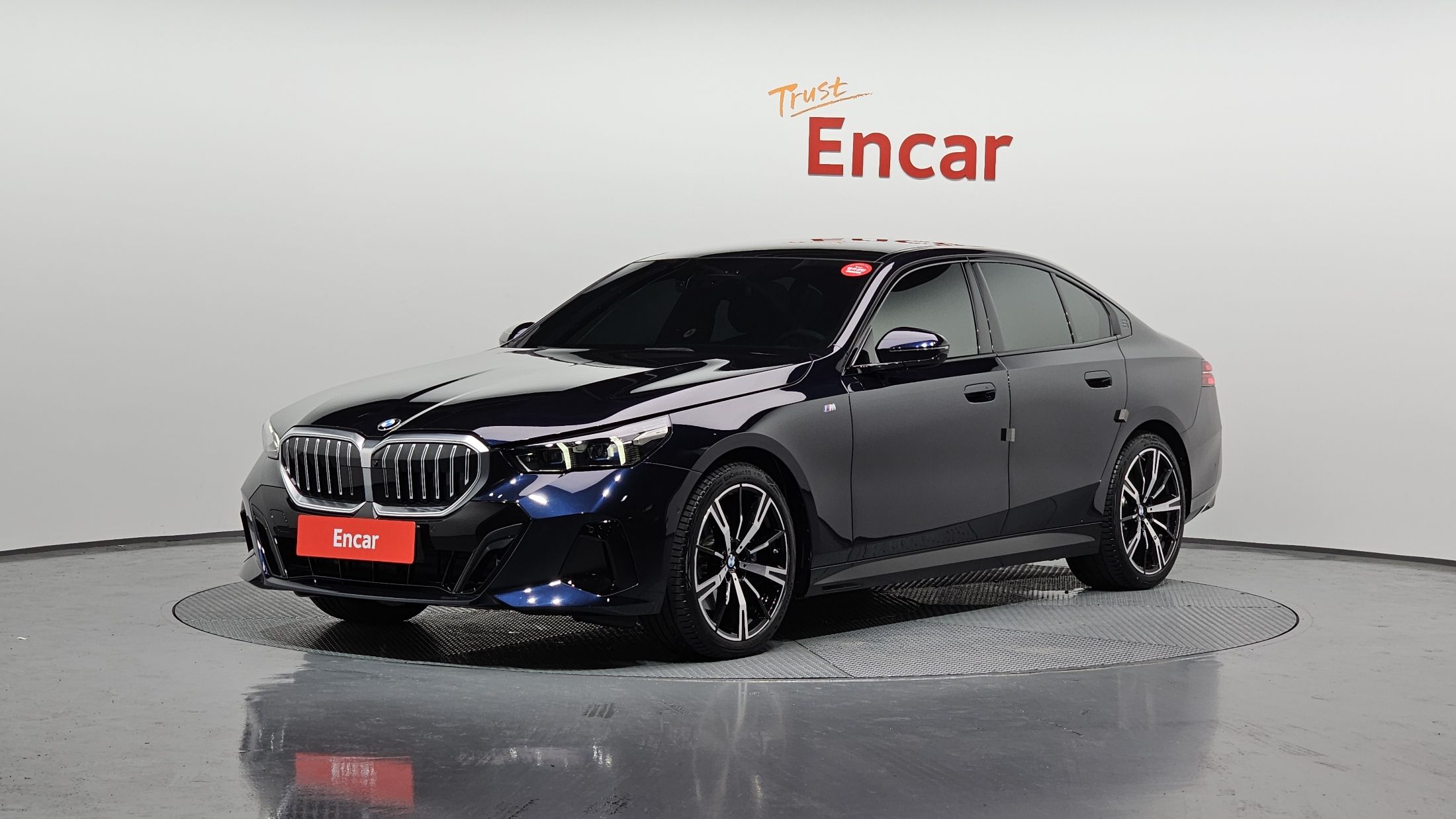 BMW 5-SERIES G60 2024