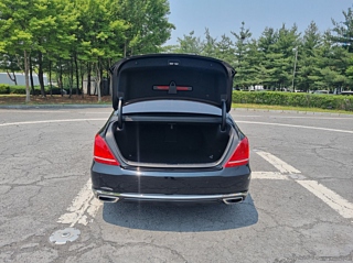 GENESIS EQ900 2016