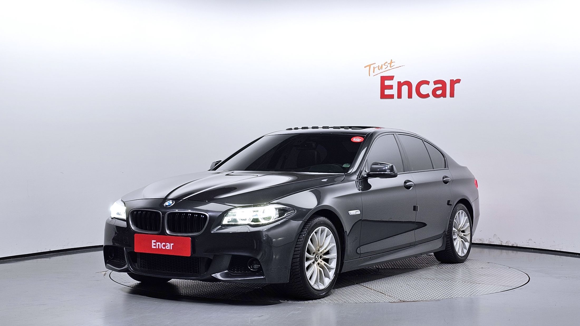 BMW 5-SERIES F10 2012