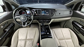 KIA CARNIVAL 2017