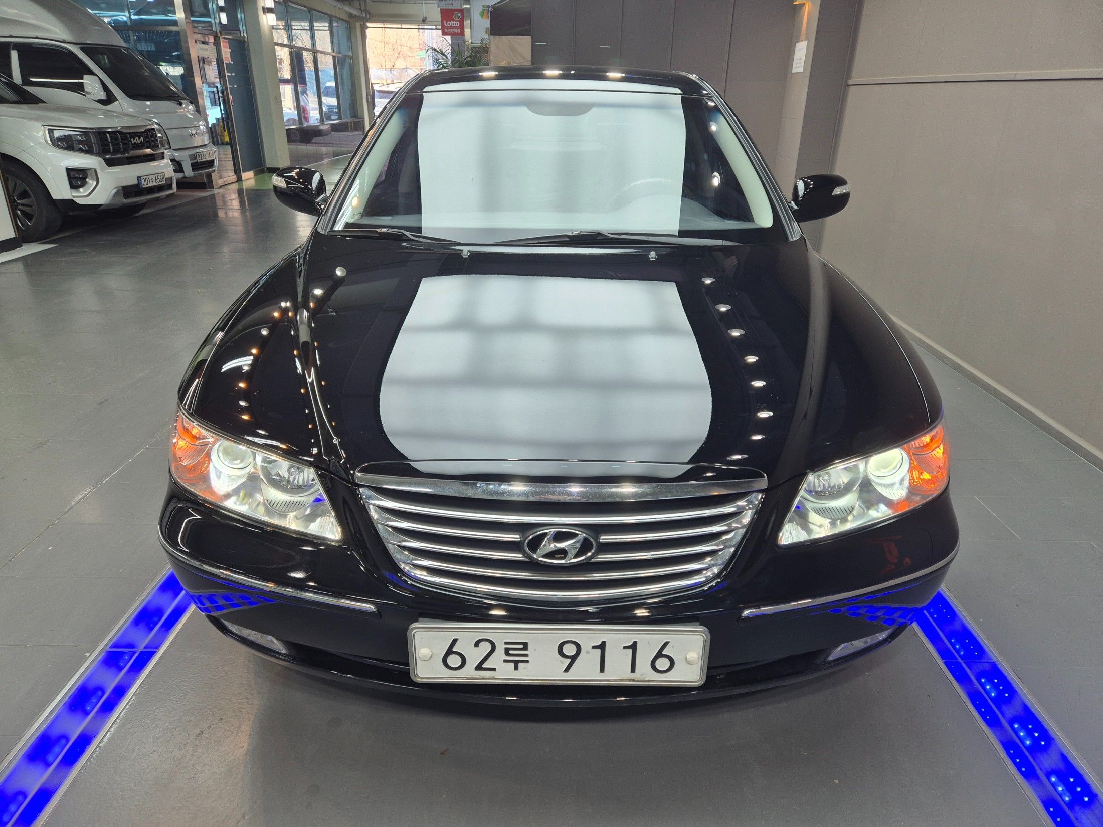 HYUNDAI GRANDEUR NEW LUXURY