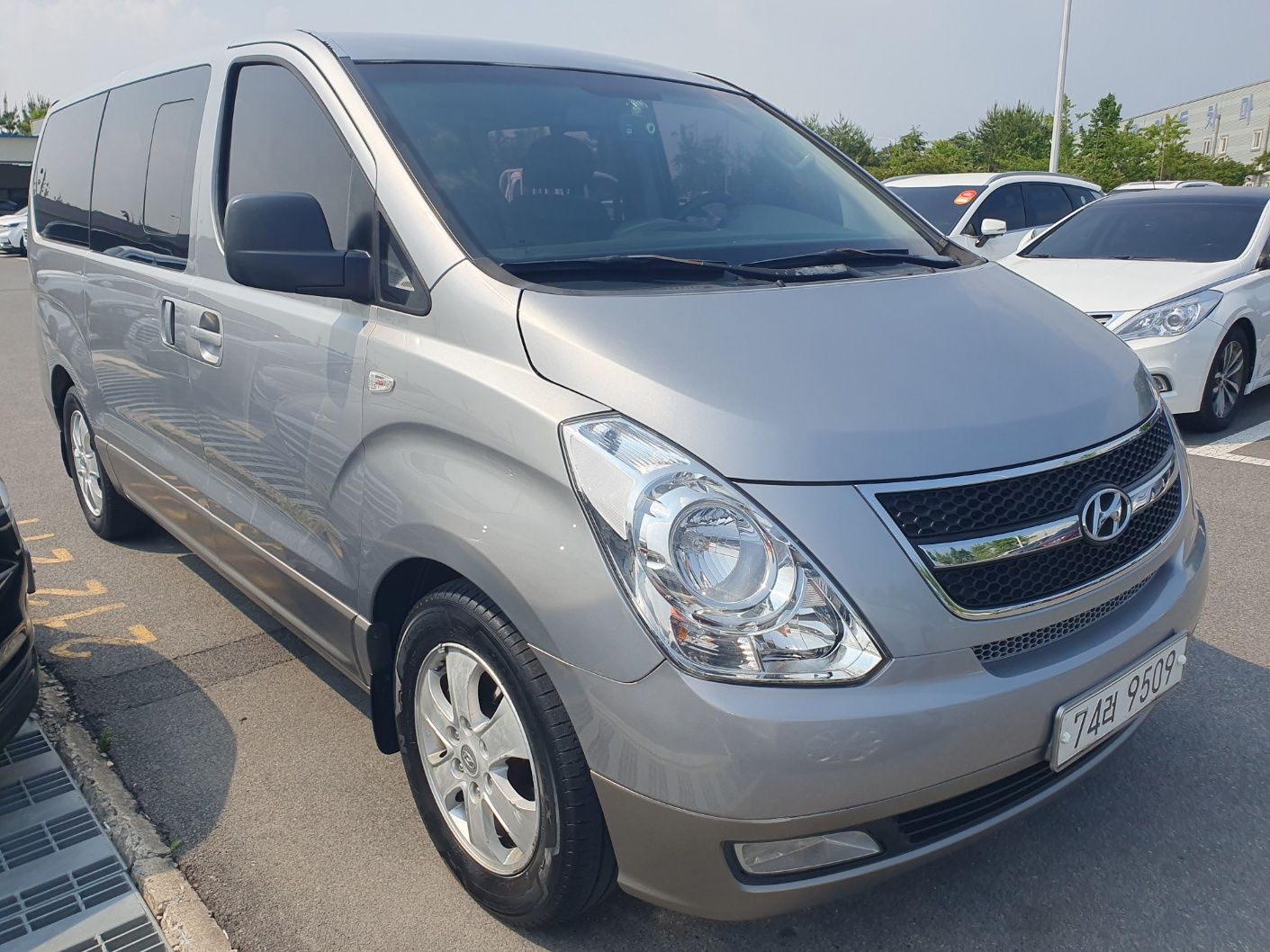 HYUNDAI STAREX GRAND 2012