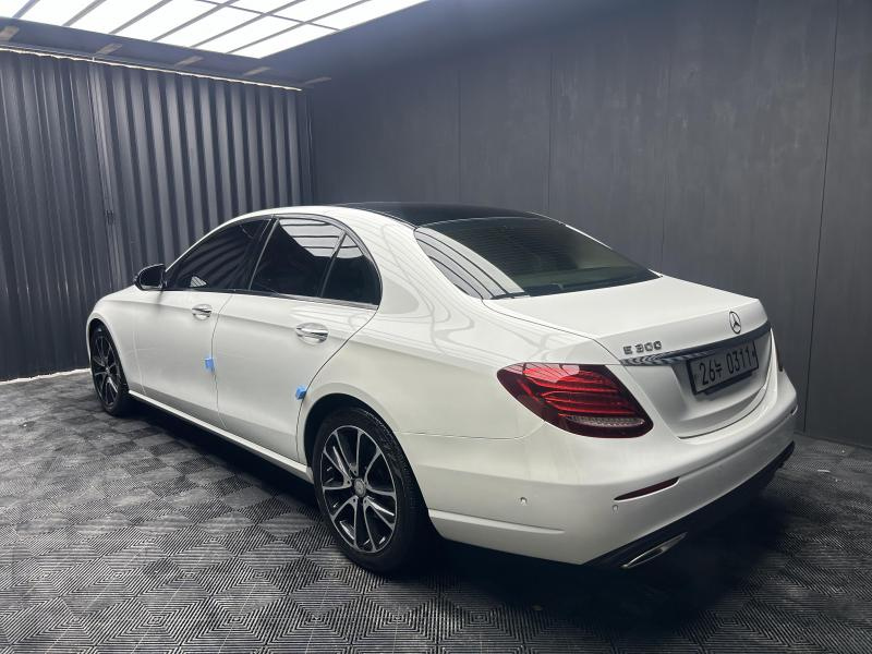 MERCEDES BENZ E-CLASS W213 2016