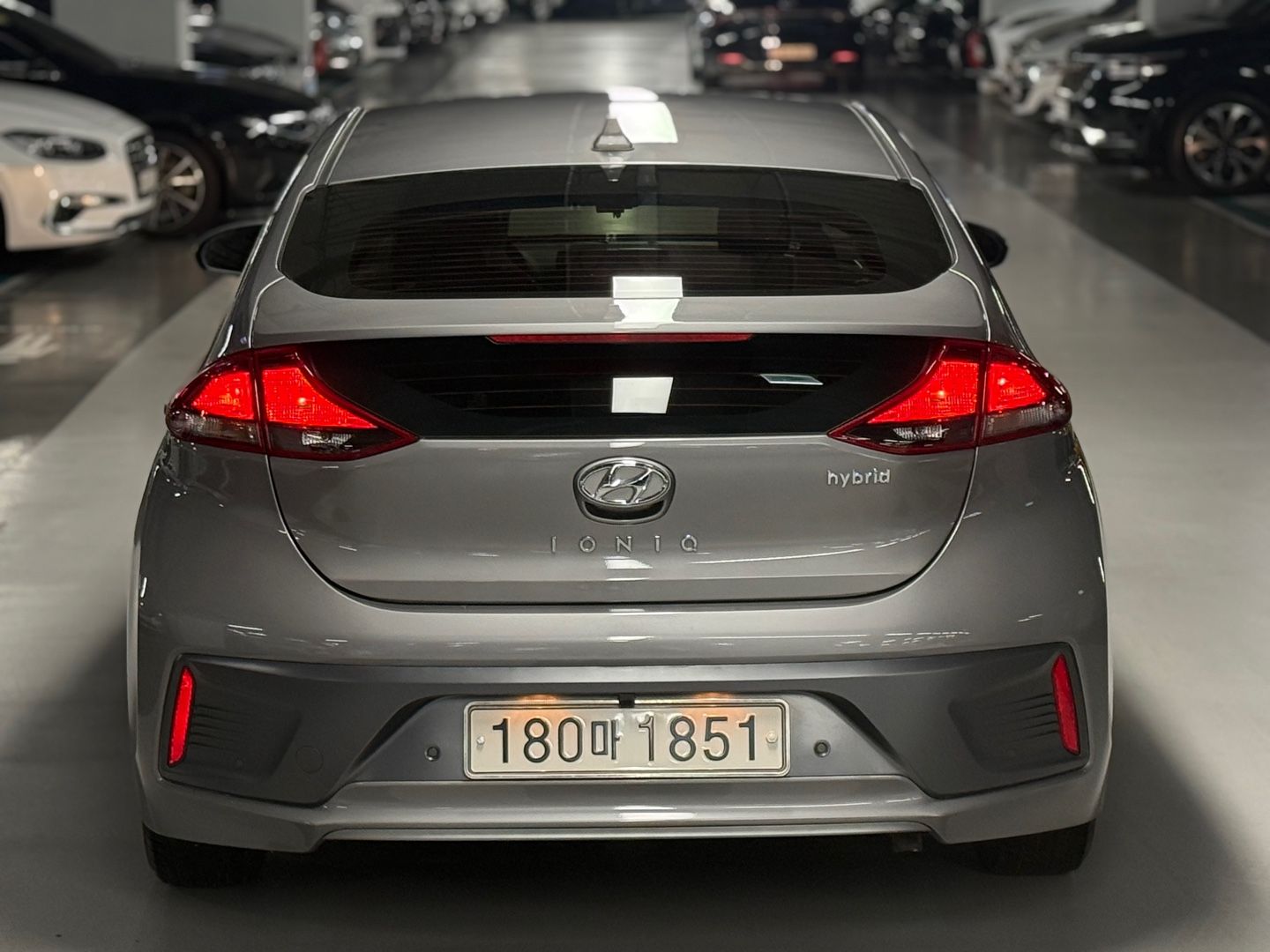 HYUNDAI IONIQ HYBRID
