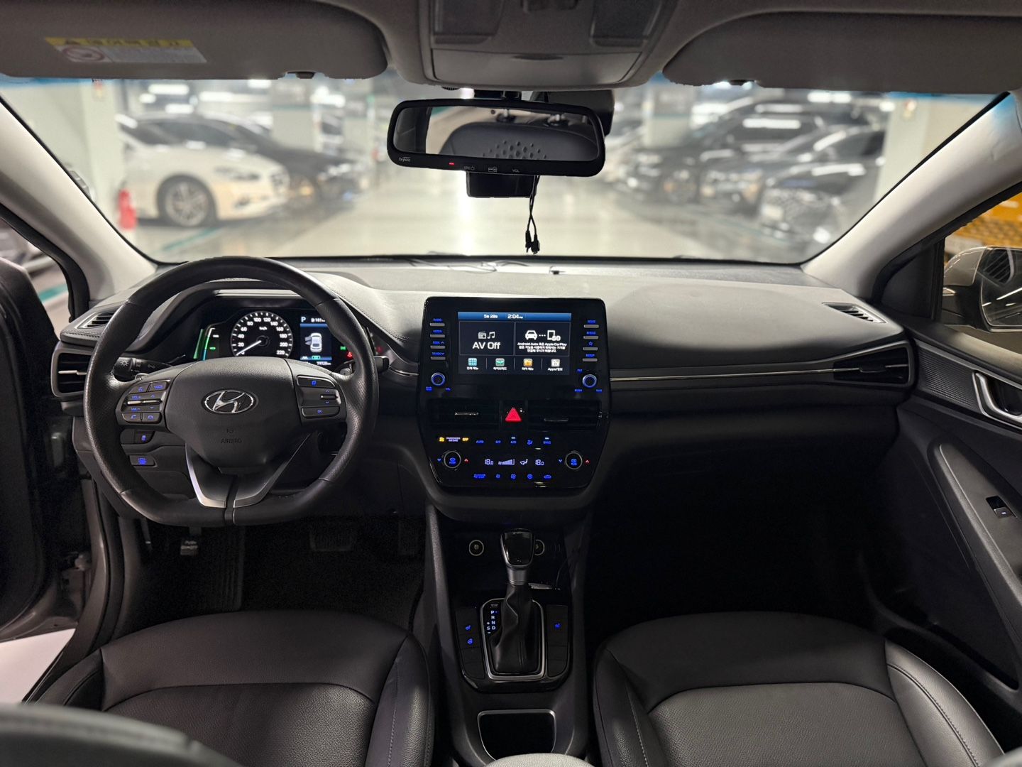 HYUNDAI IONIQ HYBRID