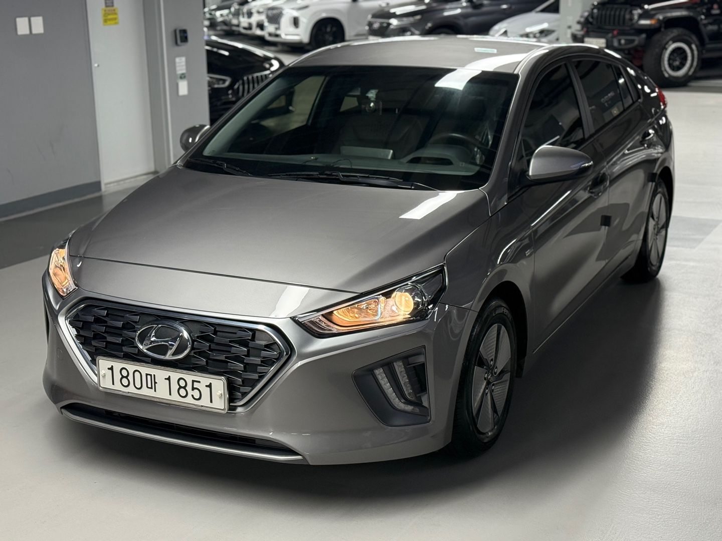 HYUNDAI IONIQ HYBRID