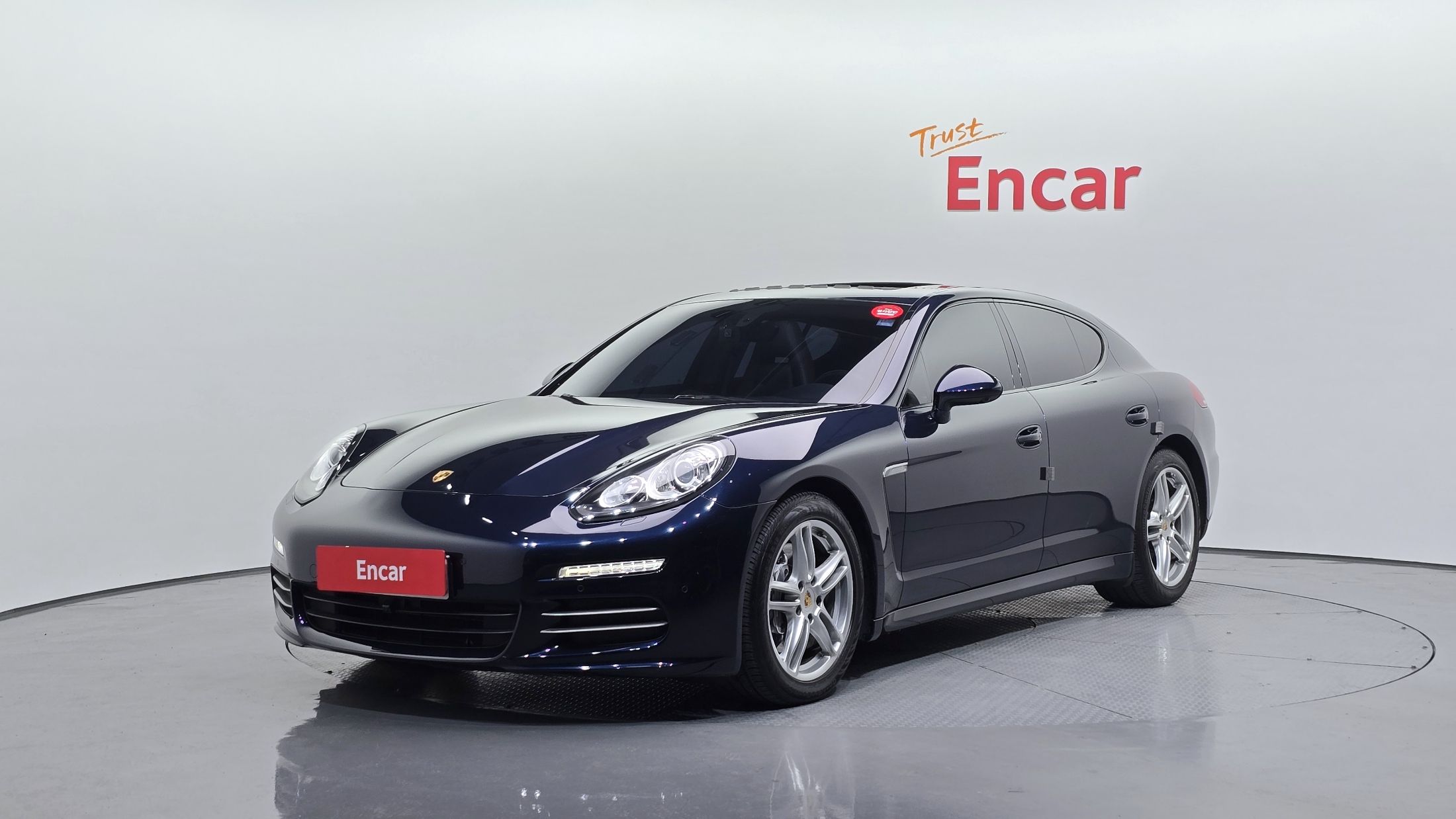 PORSCHE PANAMERA 2016