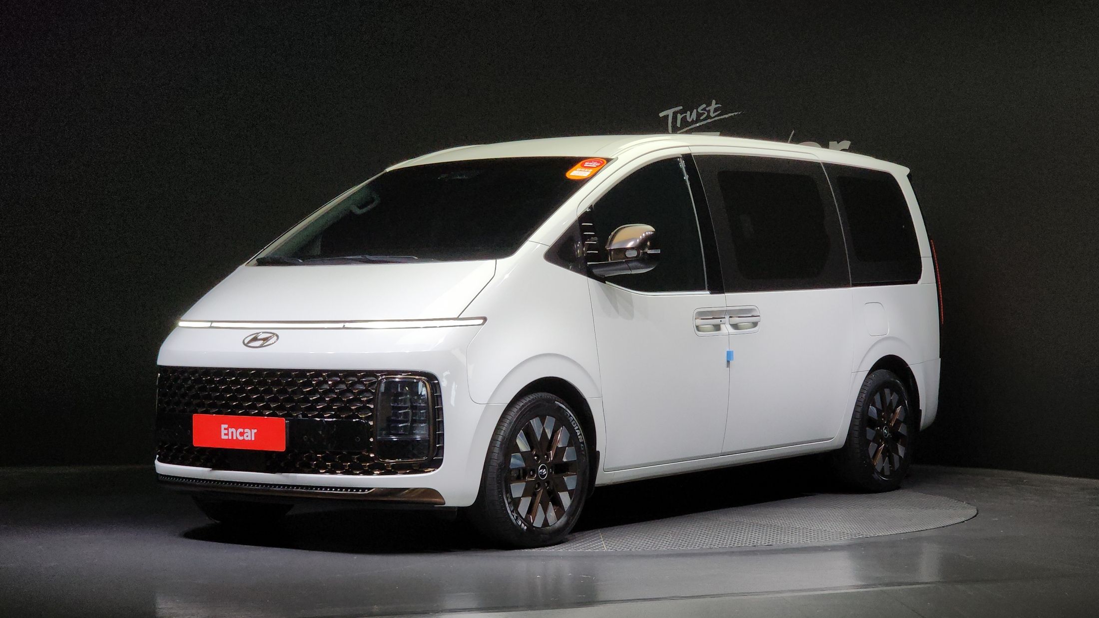 HYUNDAI STARIA 2021