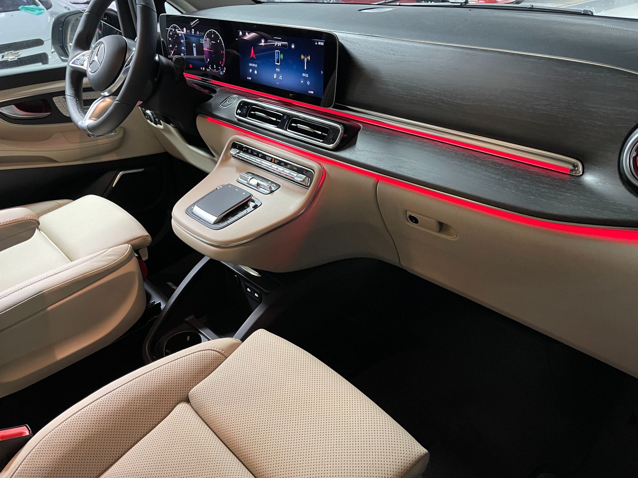 MERCEDES BENZ V-CLASS