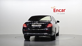 MERCEDES BENZ E-CLASS W213 2020