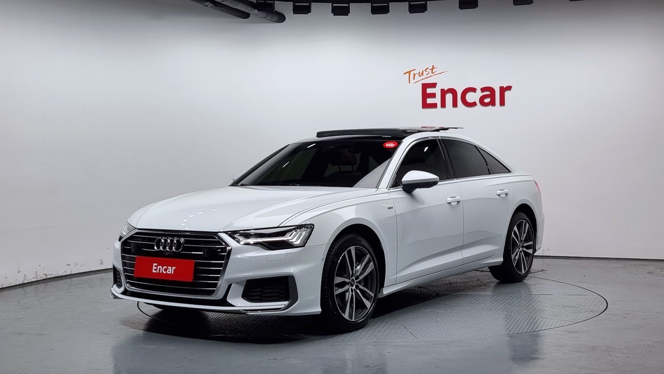 AUDI A6 C8
