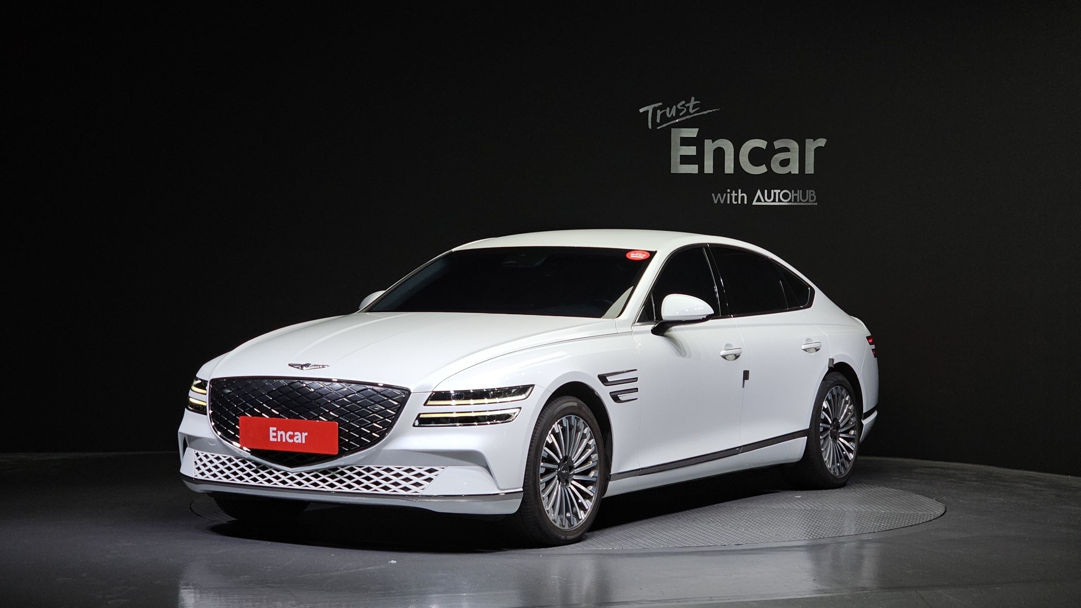 GENESIS ELECTRIC G80 RG3 2021