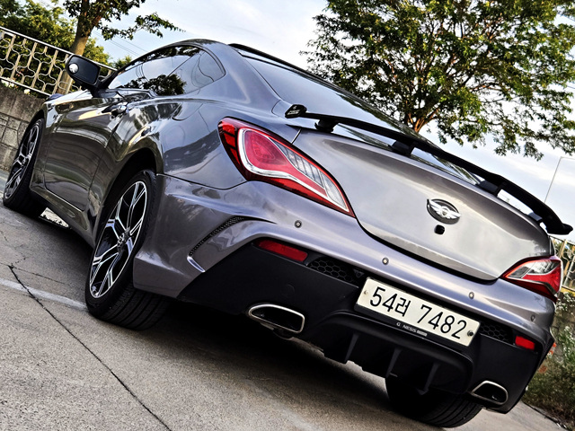 HYUNDAI GENESIS COUPE 2009