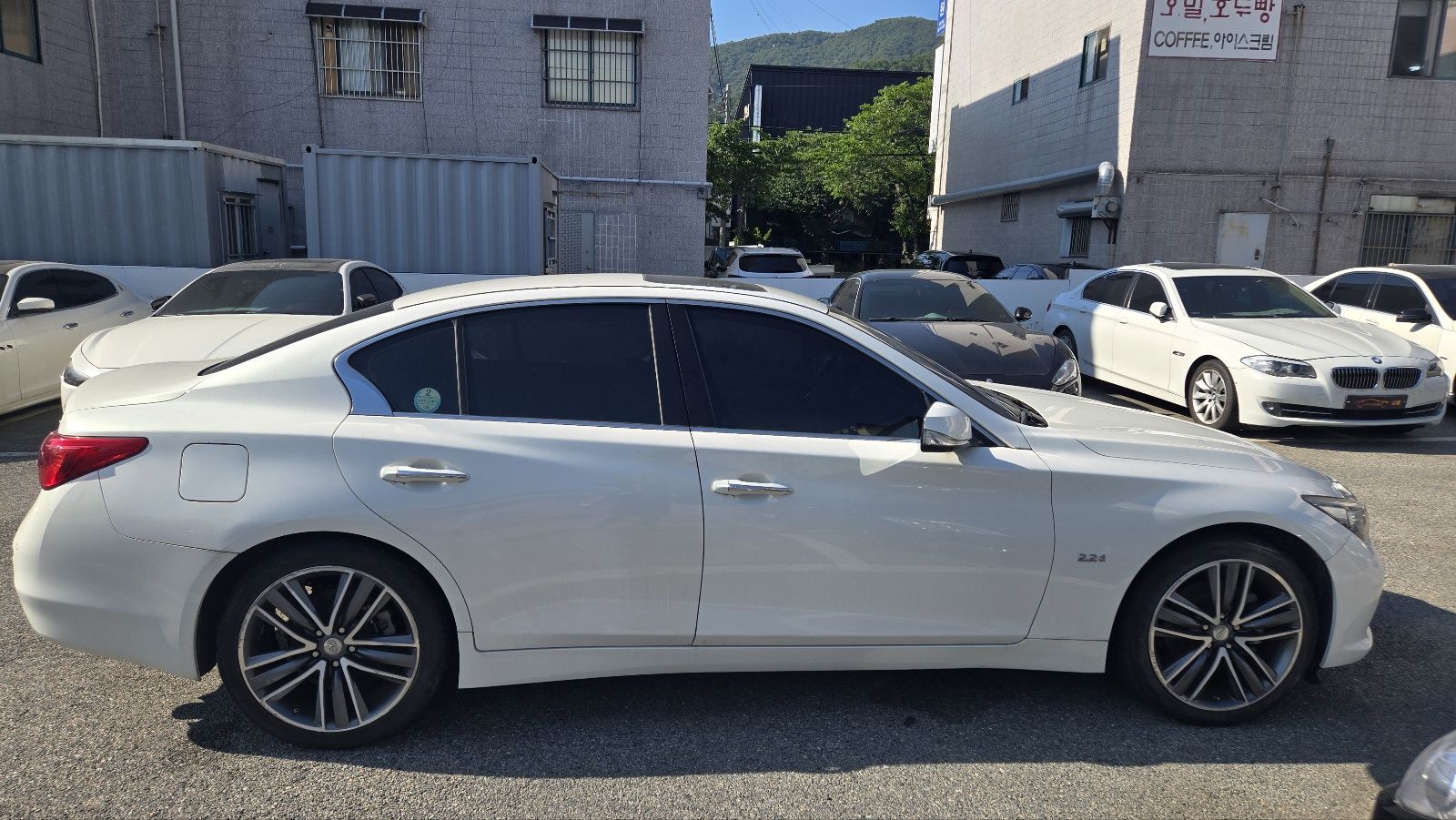 INFINITI Q50 2015