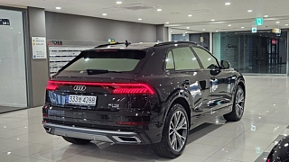 AUDI Q8 4M 2021