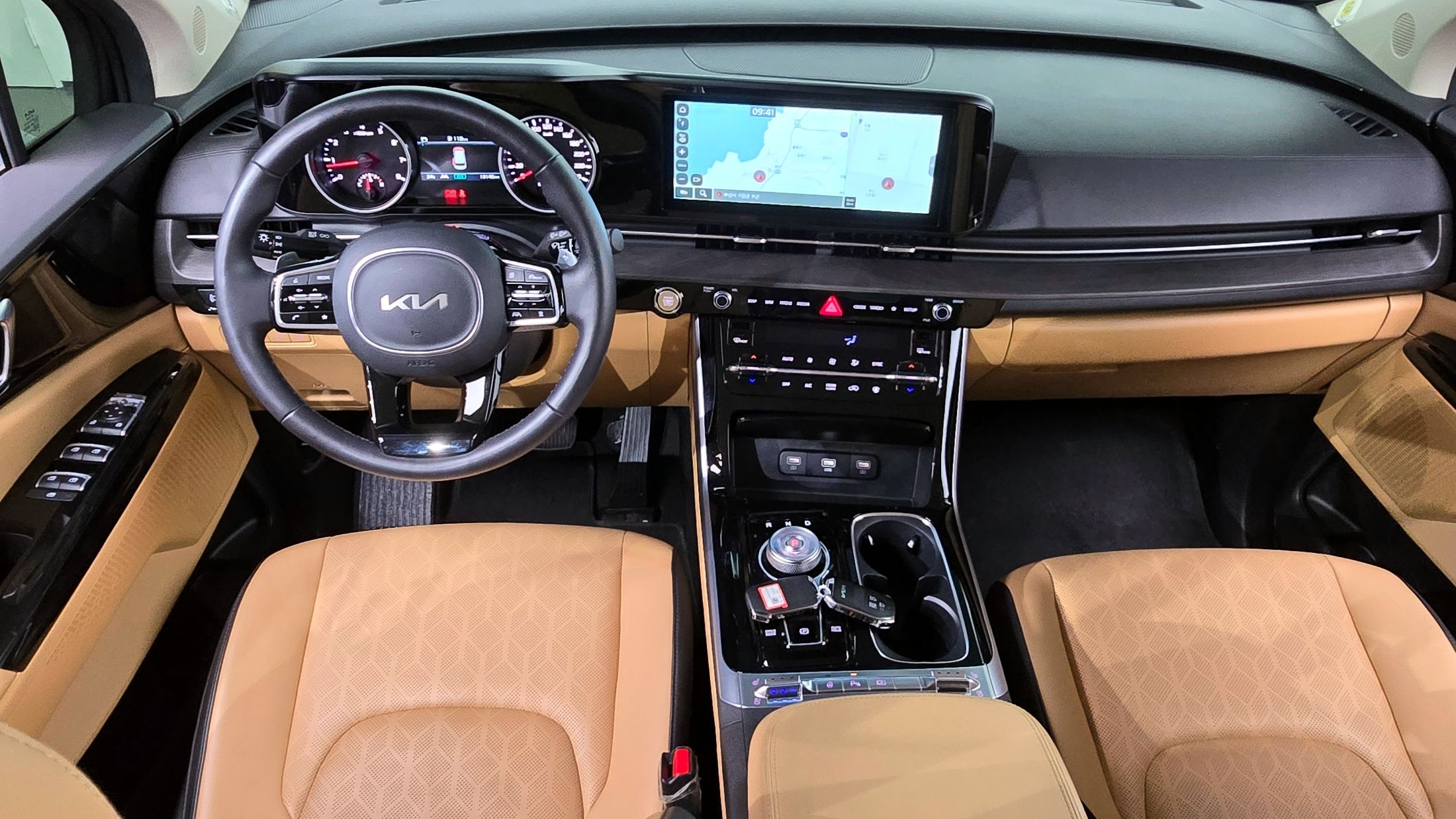 KIA CARNIVAL 2023