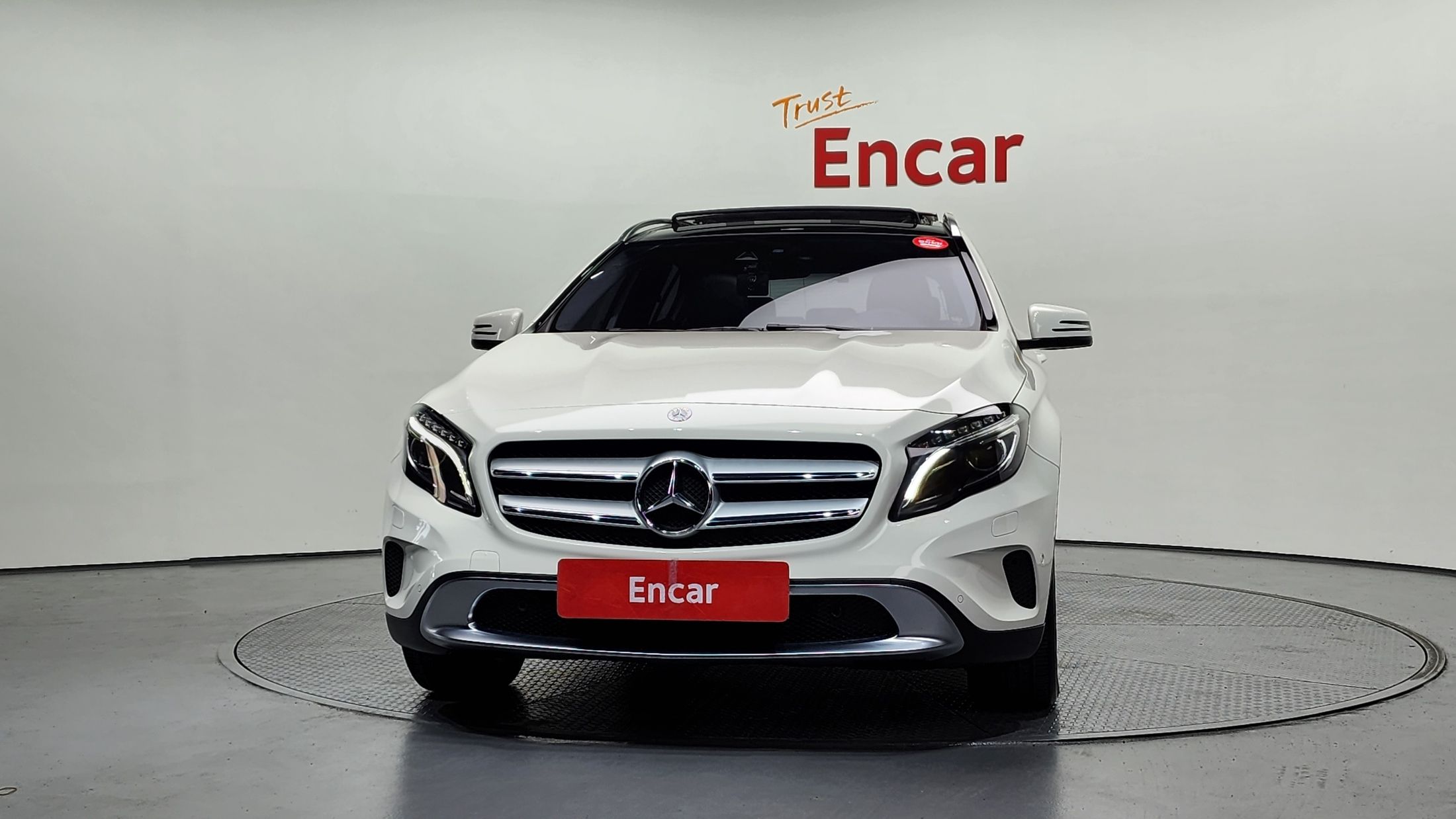 MERCEDES BENZ GLA-CLASS X156 2016