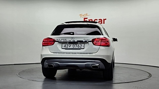 MERCEDES BENZ GLA-CLASS X156 2016