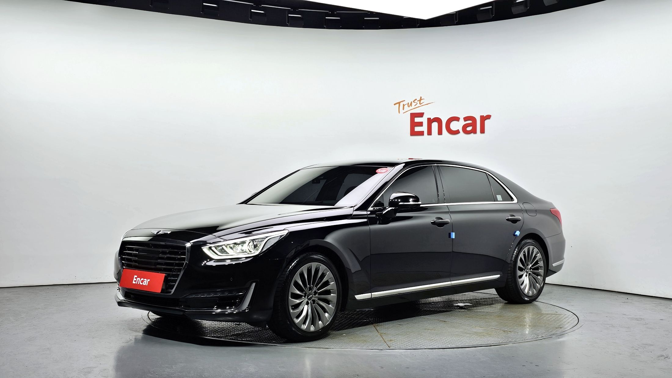 GENESIS EQ900 2018