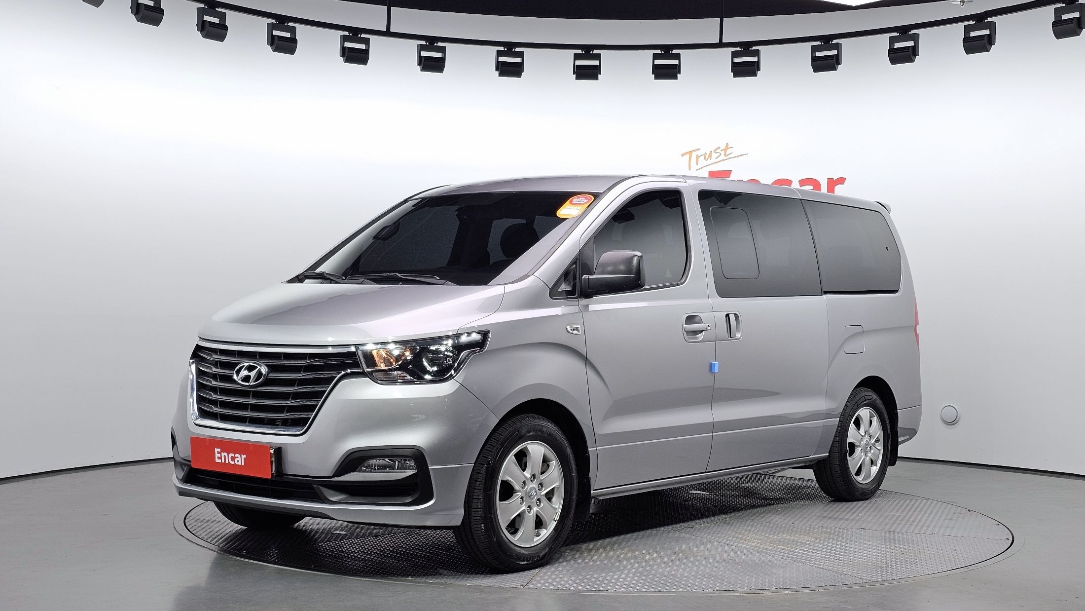 HYUNDAI STAREX GRAND