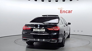 BMW 7-SERIES G11 2016