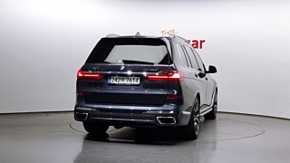 BMW X7 G07 2021