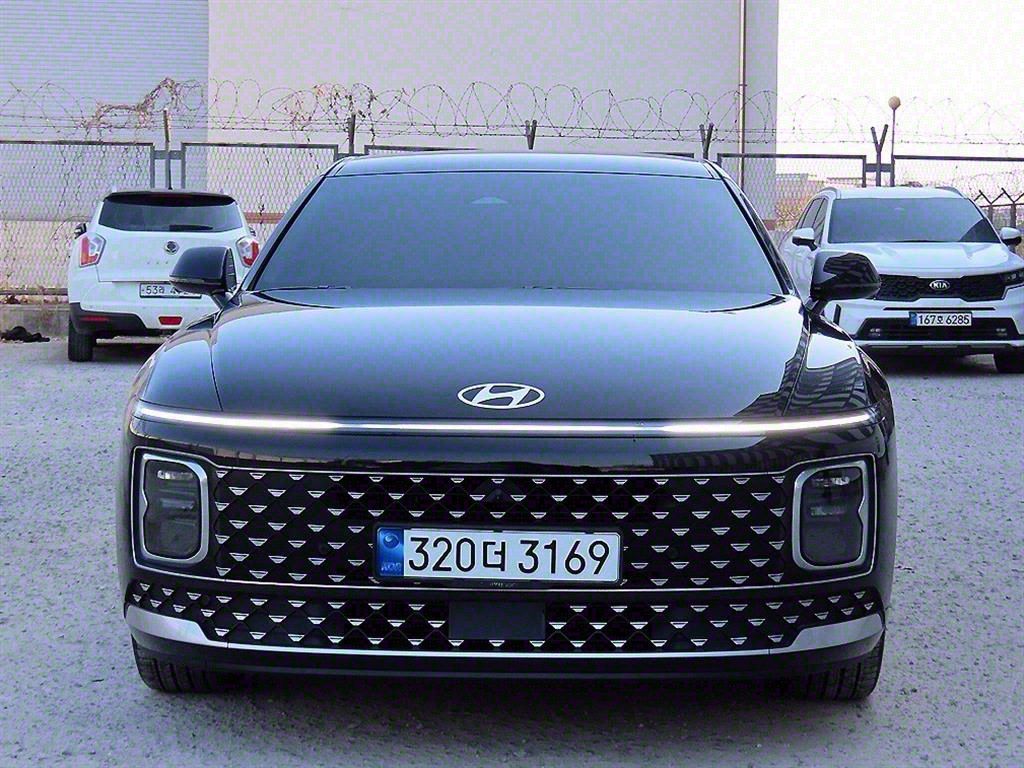 HYUNDAI GRANDEUR GN7 2023