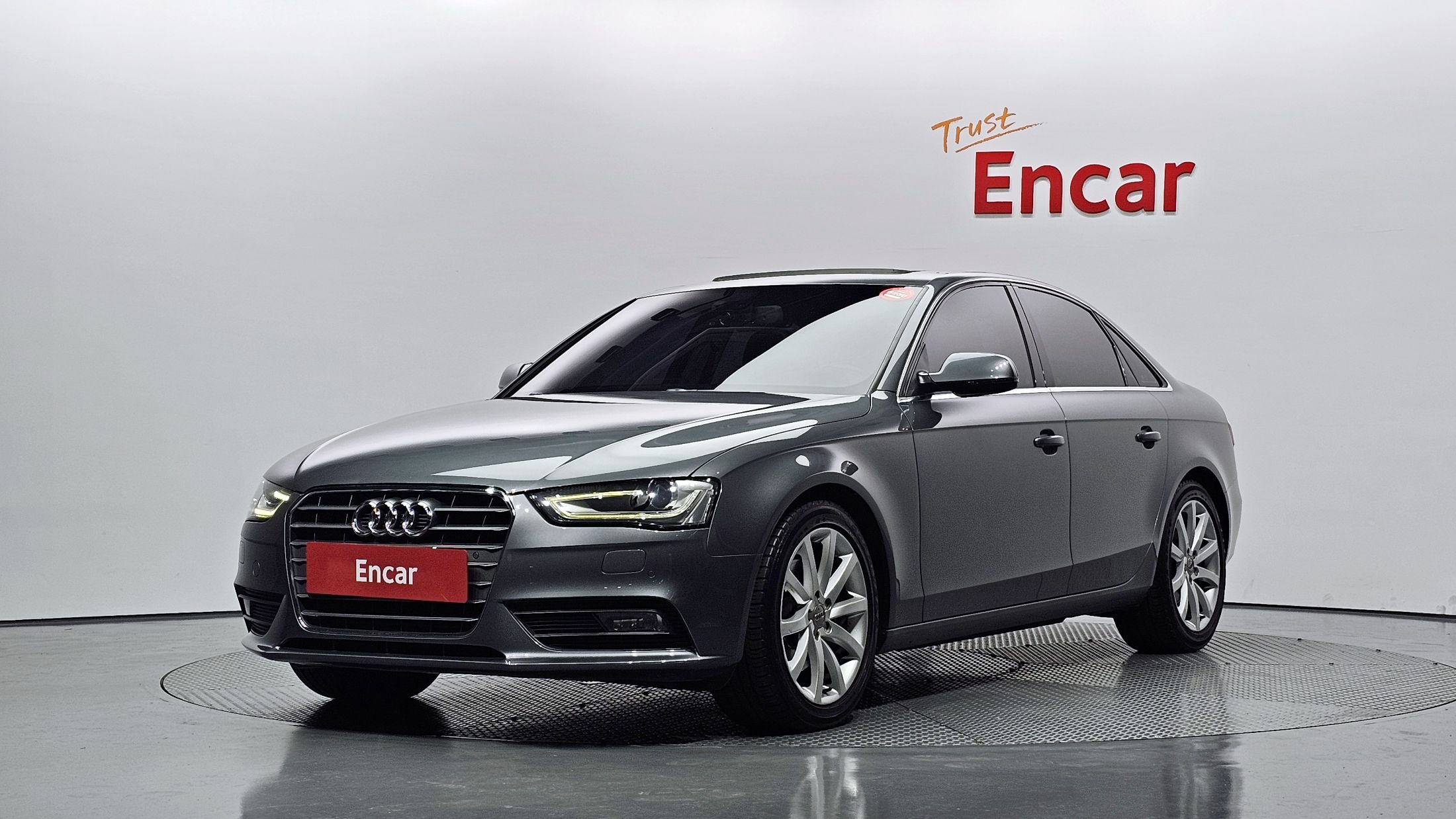 AUDI A4 2012