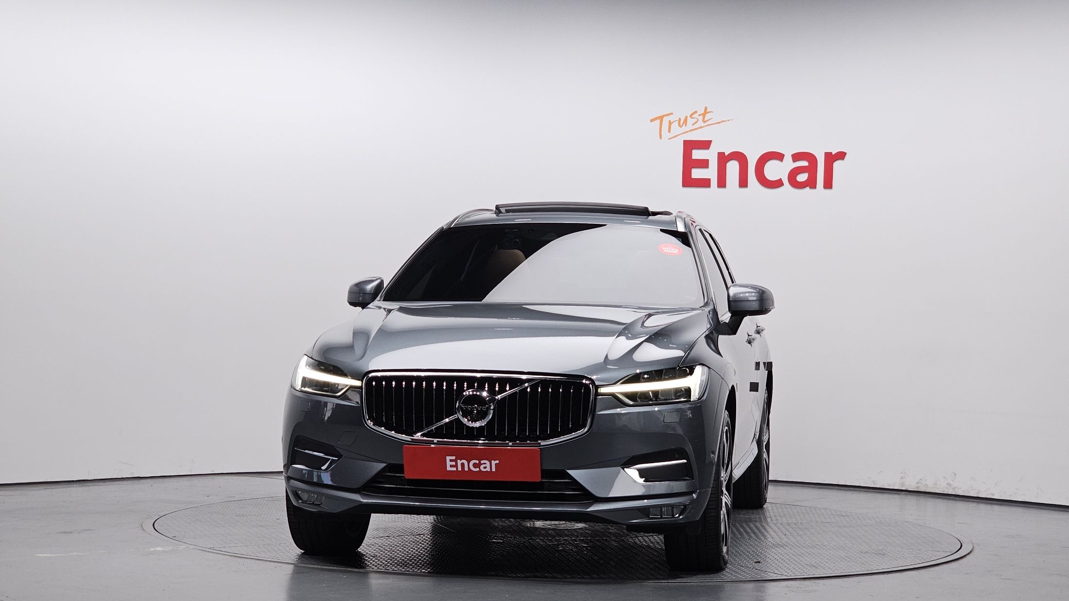 VOLVO XC60 2018