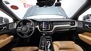 VOLVO XC60 2018