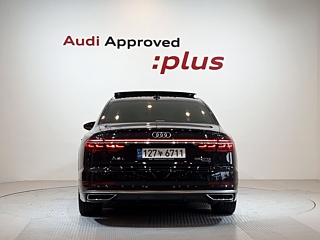 AUDI A8 D5 2021