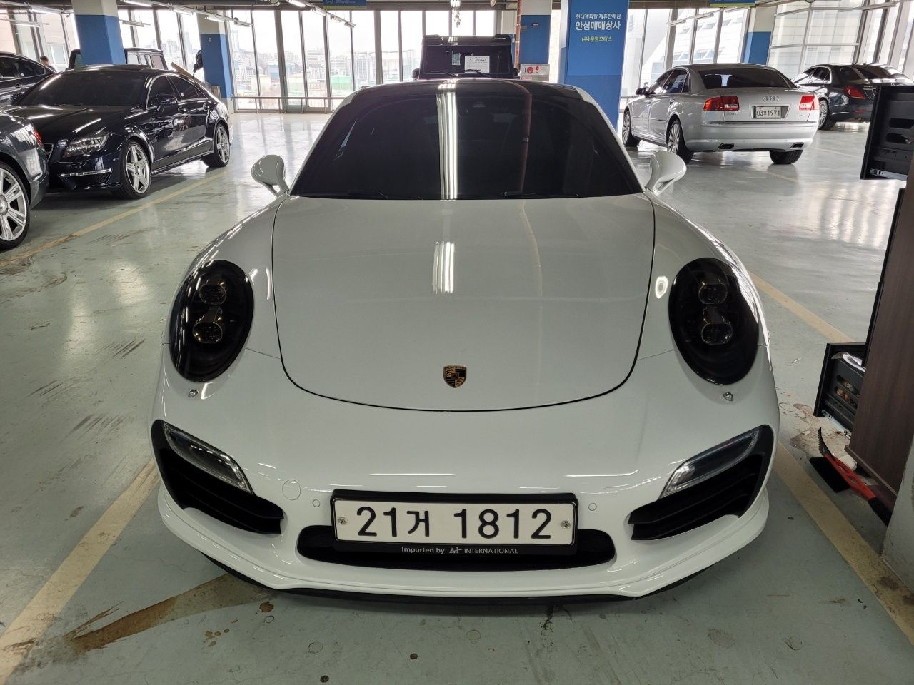 PORSCHE 911 2015