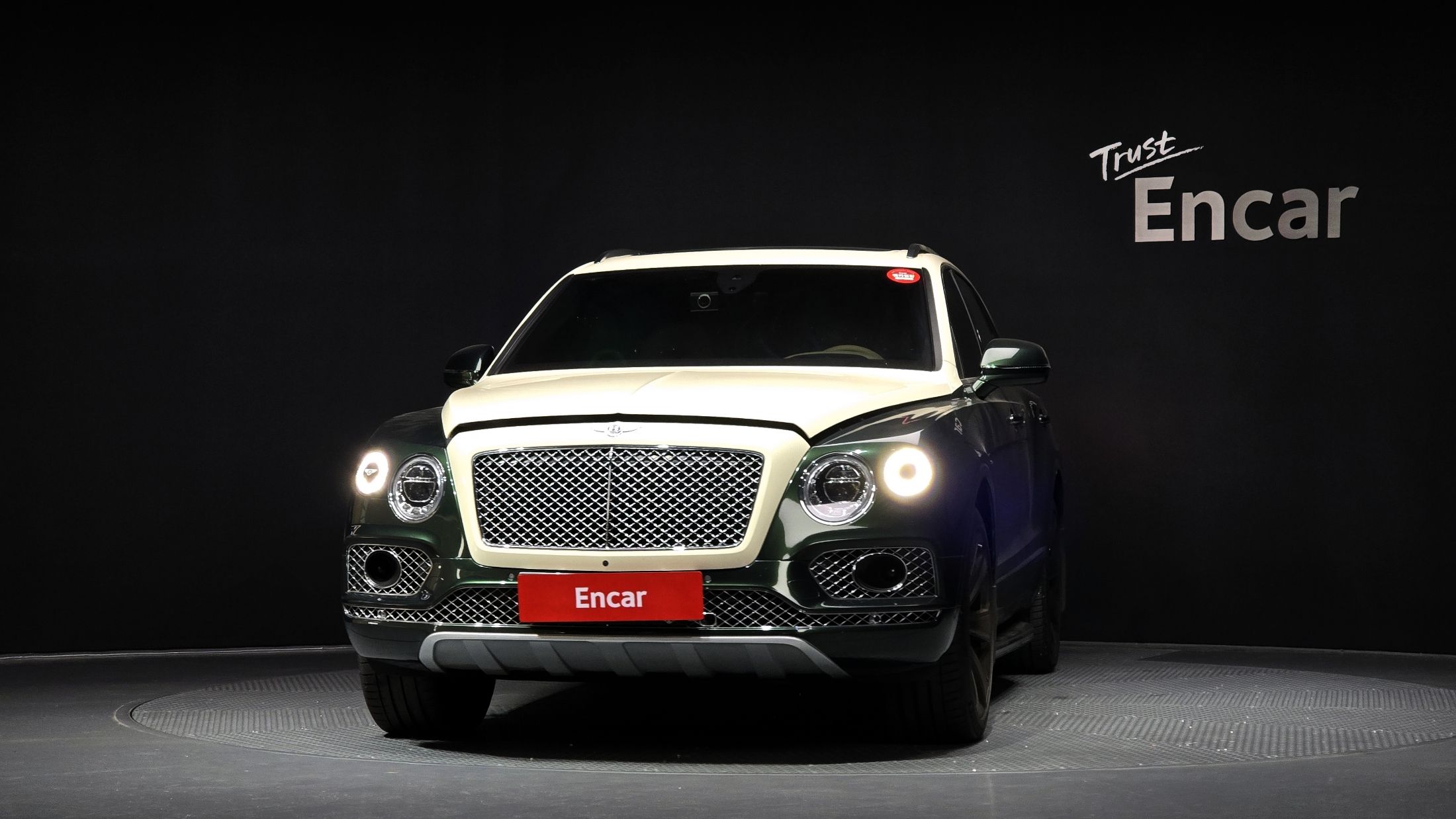 BENTLEY BENTAYGA 2018