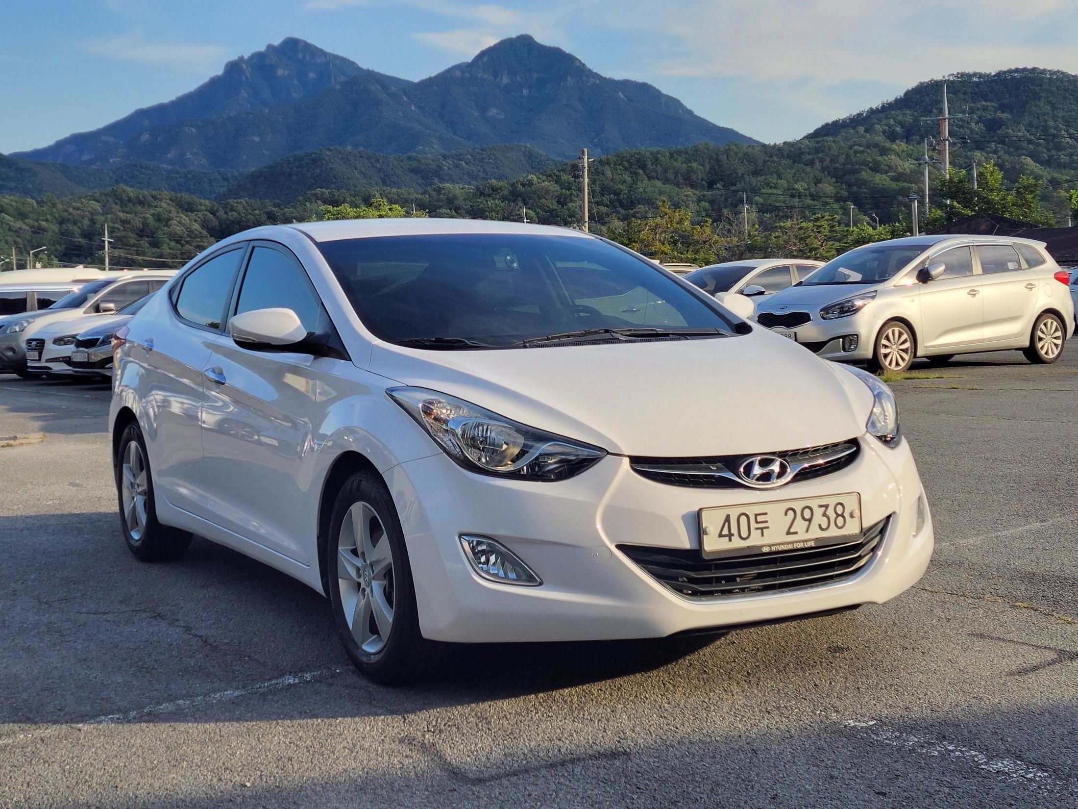 HYUNDAI AVANTE MD 2013