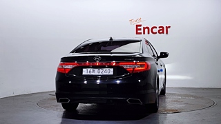 HYUNDAI GRANDEUR HG 2016