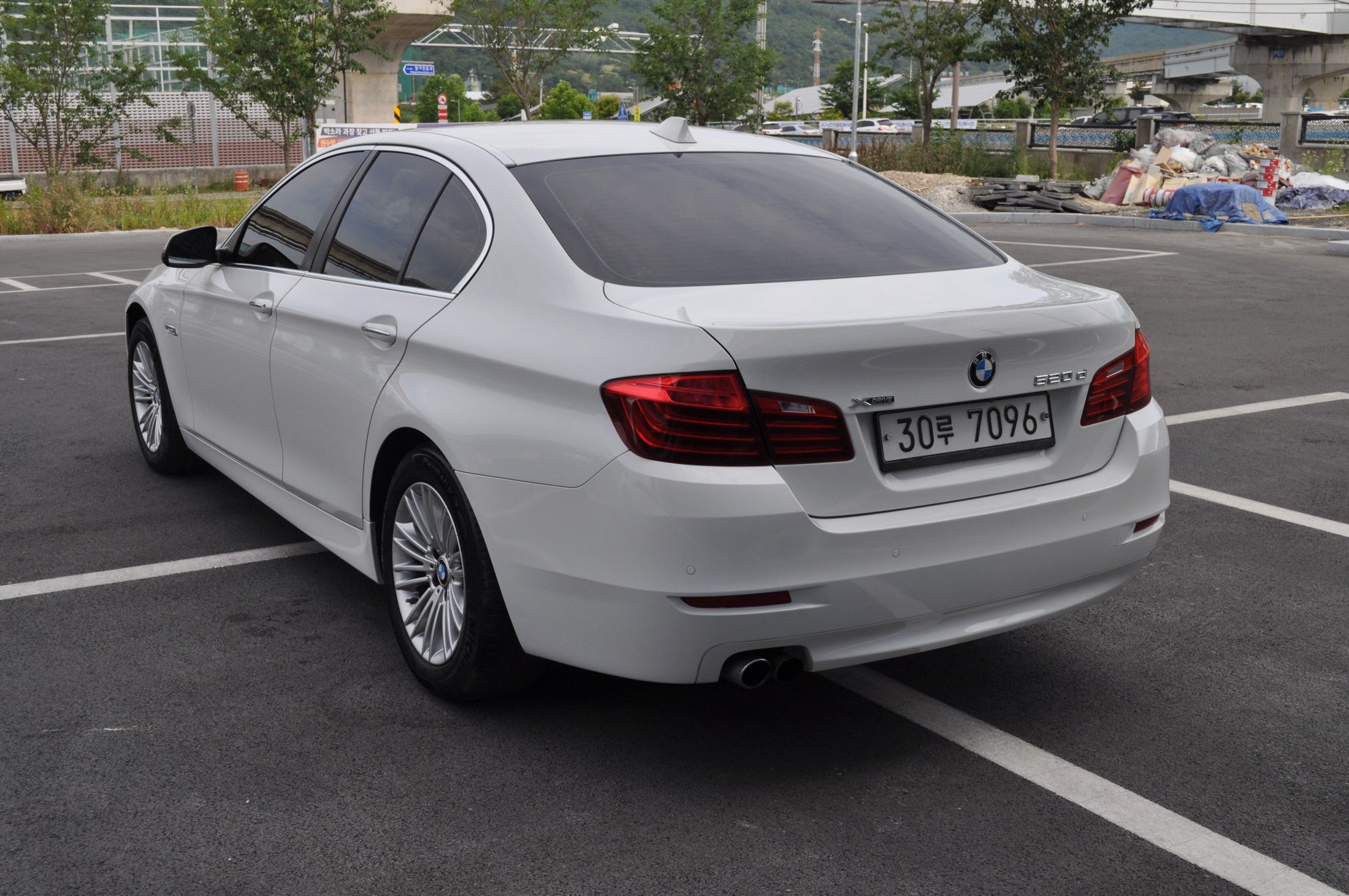 BMW 5-SERIES F10 2014