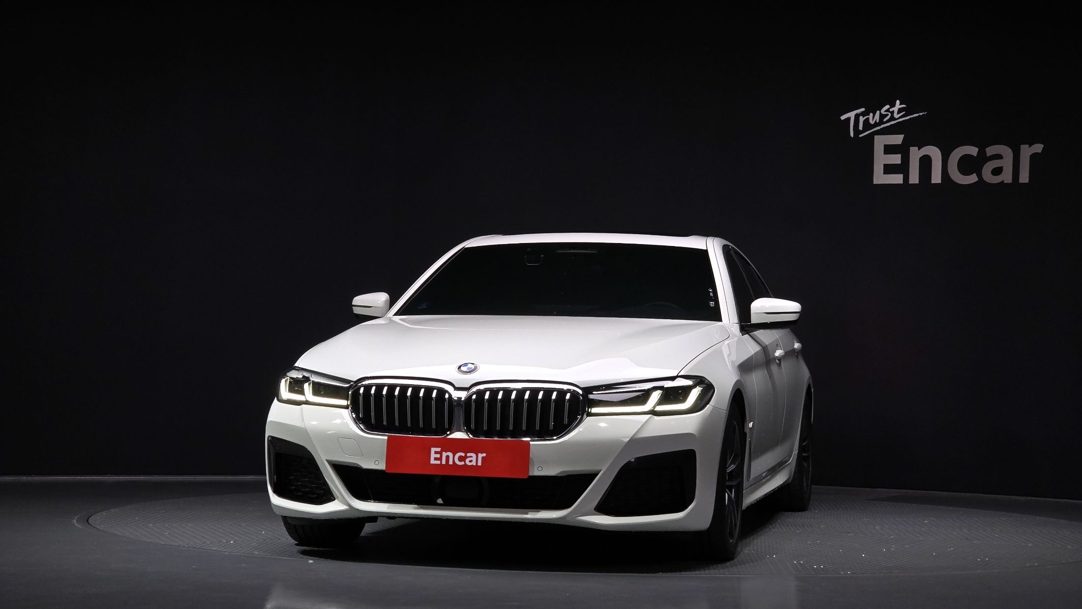 BMW 5-SERIES G30 2020
