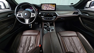 BMW 5-SERIES G30 2020