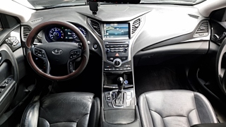 HYUNDAI GRANDEUR HG 2016