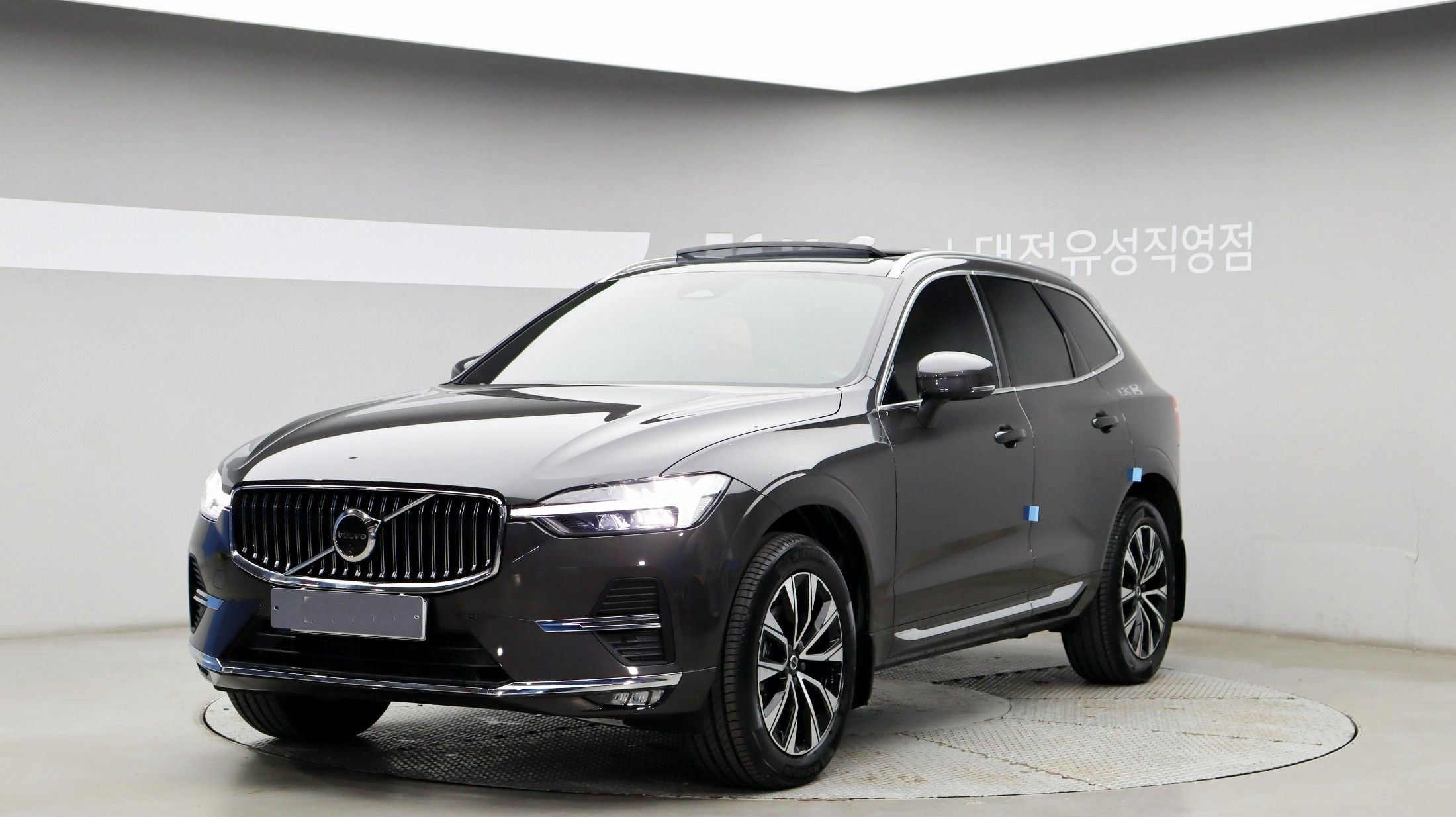 VOLVO XC60 2024