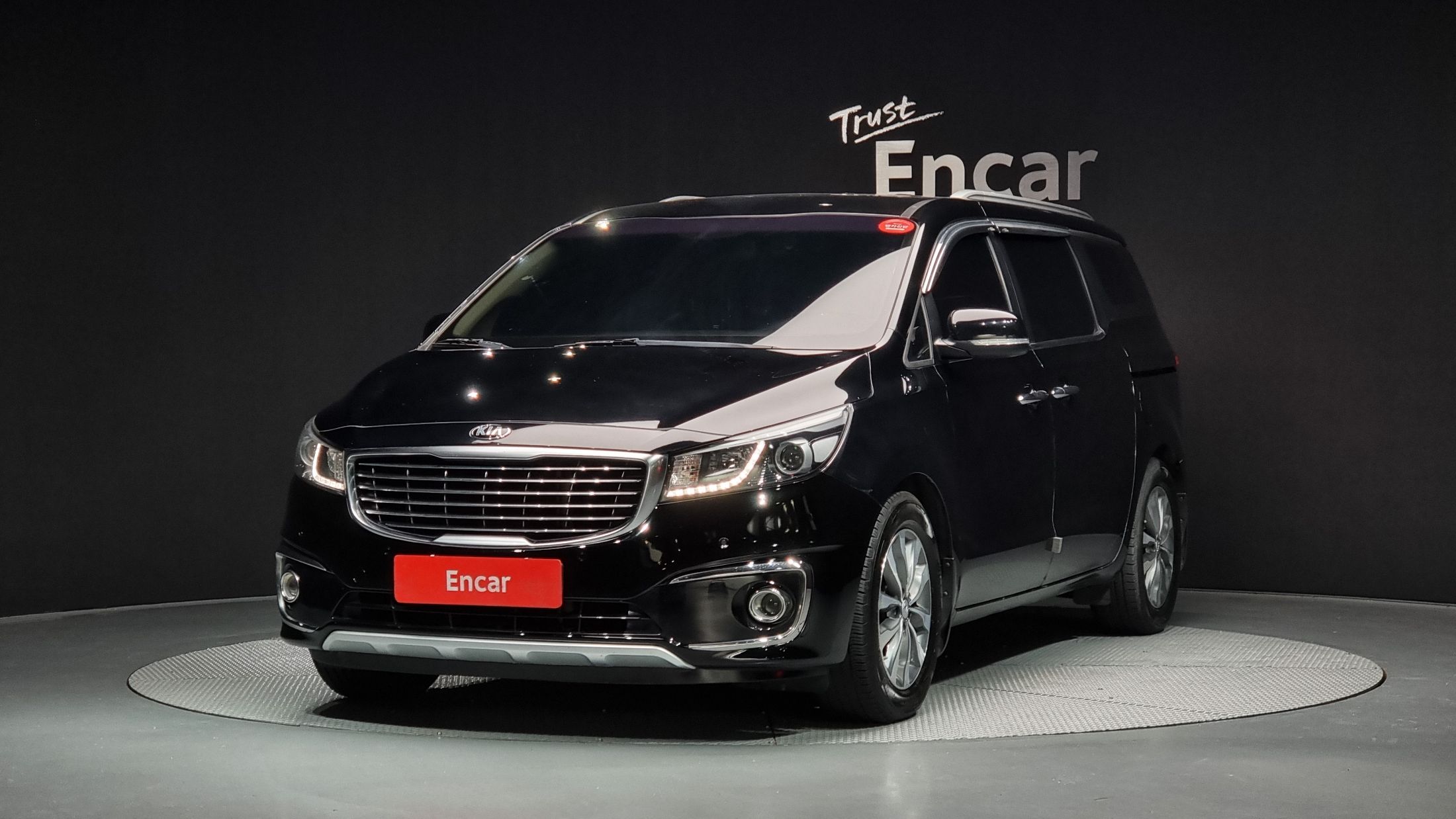 KIA CARNIVAL 2016