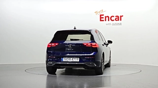 VOLKSWAGEN GOLF 2023