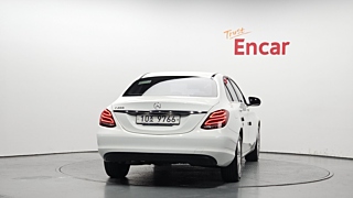 MERCEDES BENZ C-CLASS W205 2017