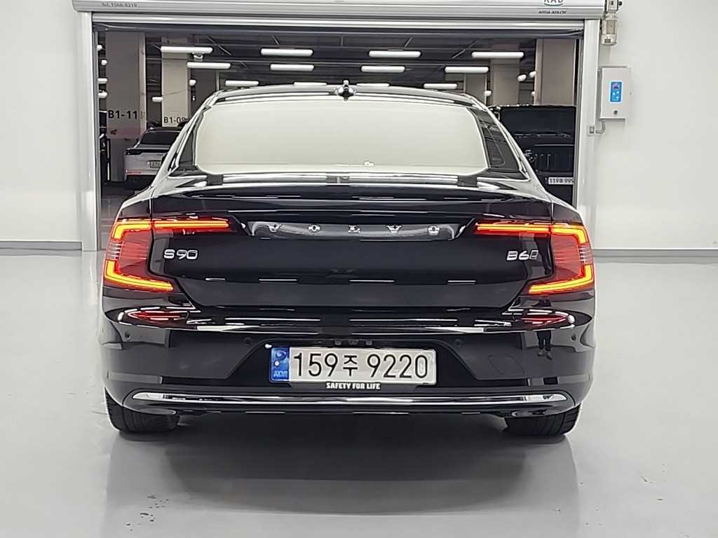 VOLVO S90 2022