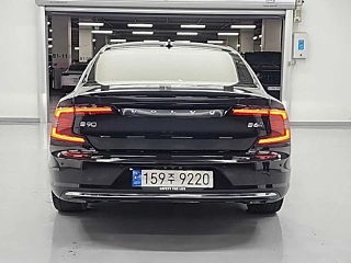 VOLVO S90 2022