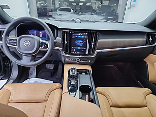 VOLVO S90 2022