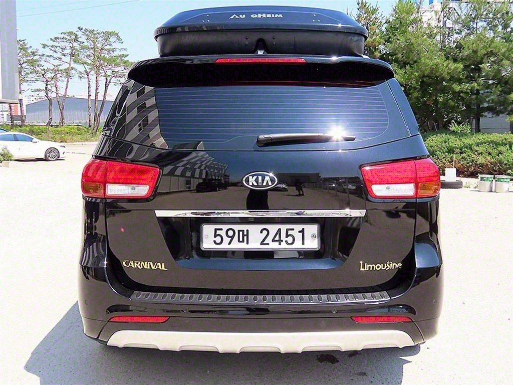 KIA CARNIVAL 2017