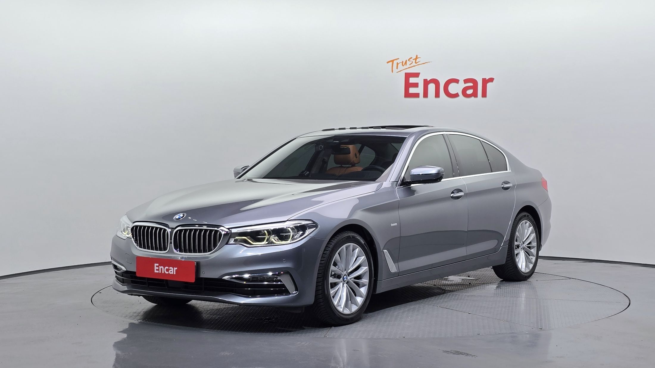 BMW 5-SERIES G30 2017